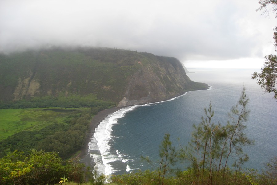 ../image/waipi'o valley lookout 3.jpg